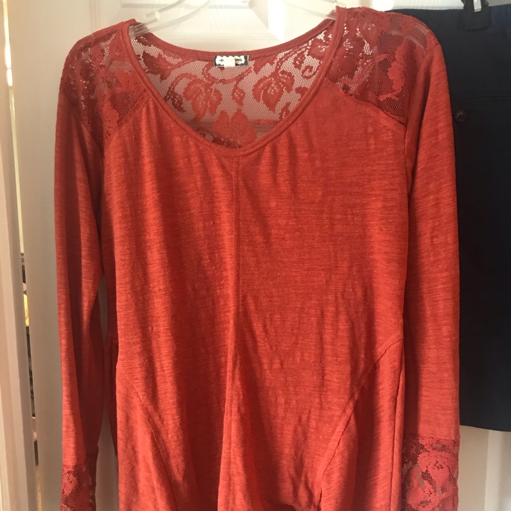 Women’s Top